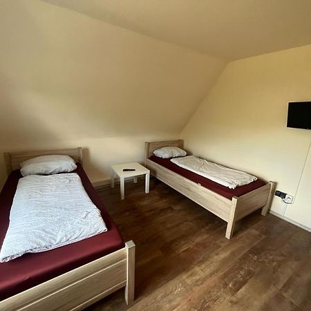 Pension Highway Bielefeld Senner Hellweg Exterior foto